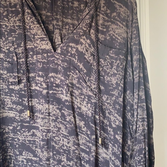 H&M Tunic - Picture 2 of 3